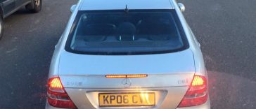 Car driver probably never took a look at his mirrors (Photo)