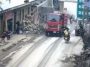 Lorry hits scooter with its open door (Video)