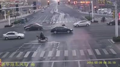 Incredibly apathetic people leave accident victim laying on the road (Video)